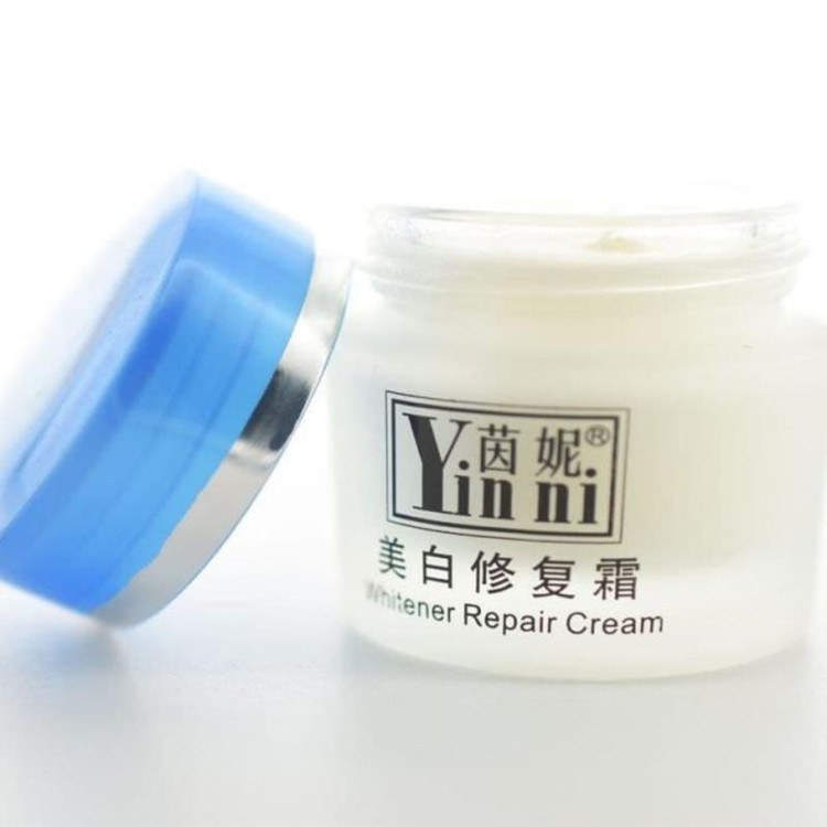 کرم سفید کننده و ضد لک دوقلو